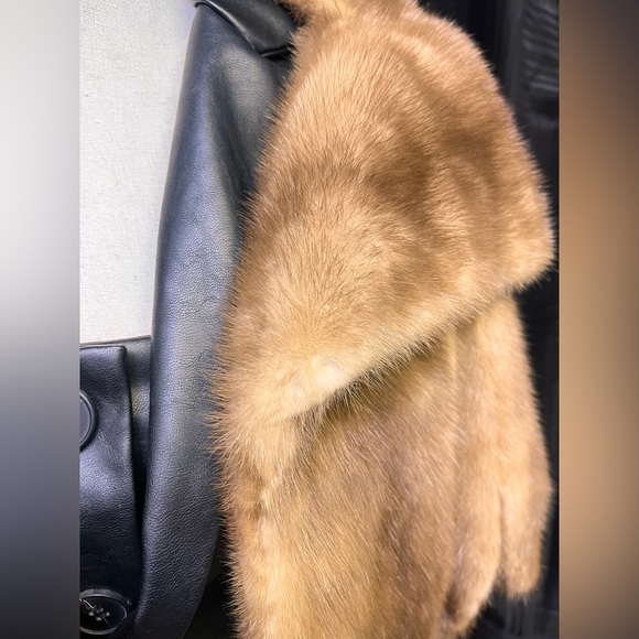 Vintage Mink Cape - Picture 4 of 14